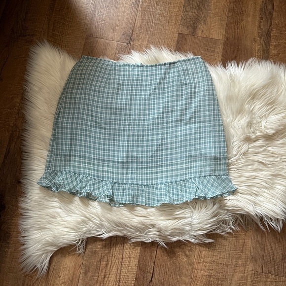 LULU’S Plaid And Simple Blue Plaid Ruffled Mini Skirt - Picture 4 of 5